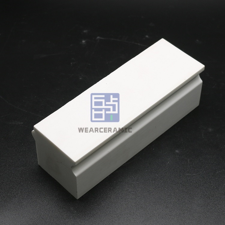 耐磨氧化铝衬砖